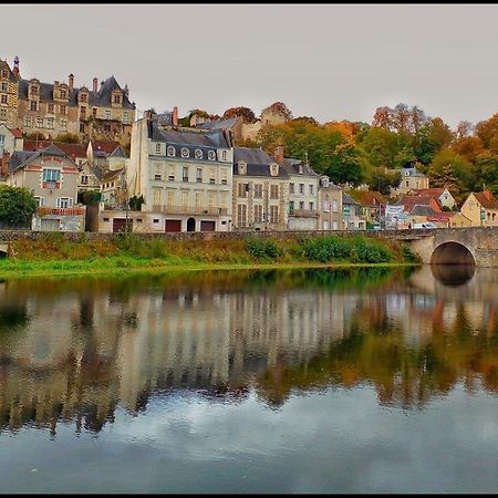 Au pied du château Saint-Aignan (Loir-et-Cher) Exterior foto
